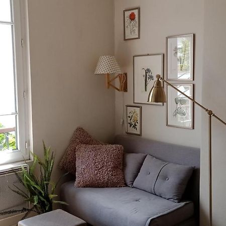 Paris Authentic House Small, Bright And Calm Studio Ngoại thất bức ảnh