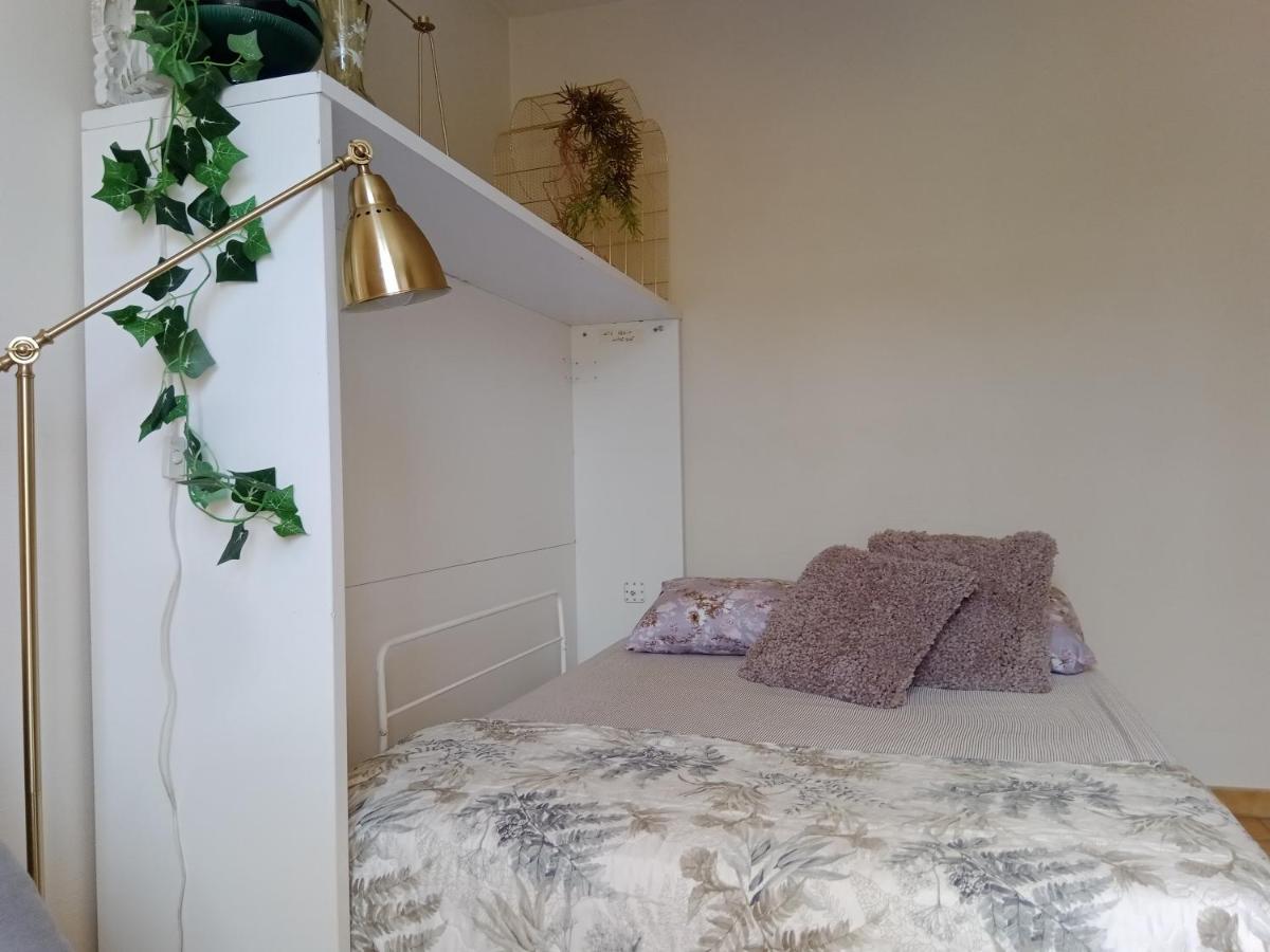 Paris Authentic House Small, Bright And Calm Studio Ngoại thất bức ảnh