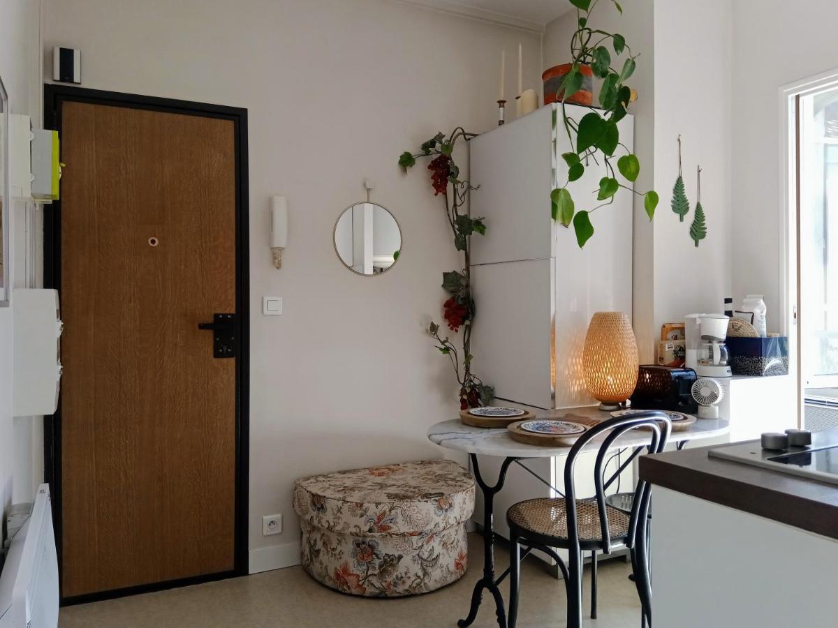 Paris Authentic House Small, Bright And Calm Studio Ngoại thất bức ảnh