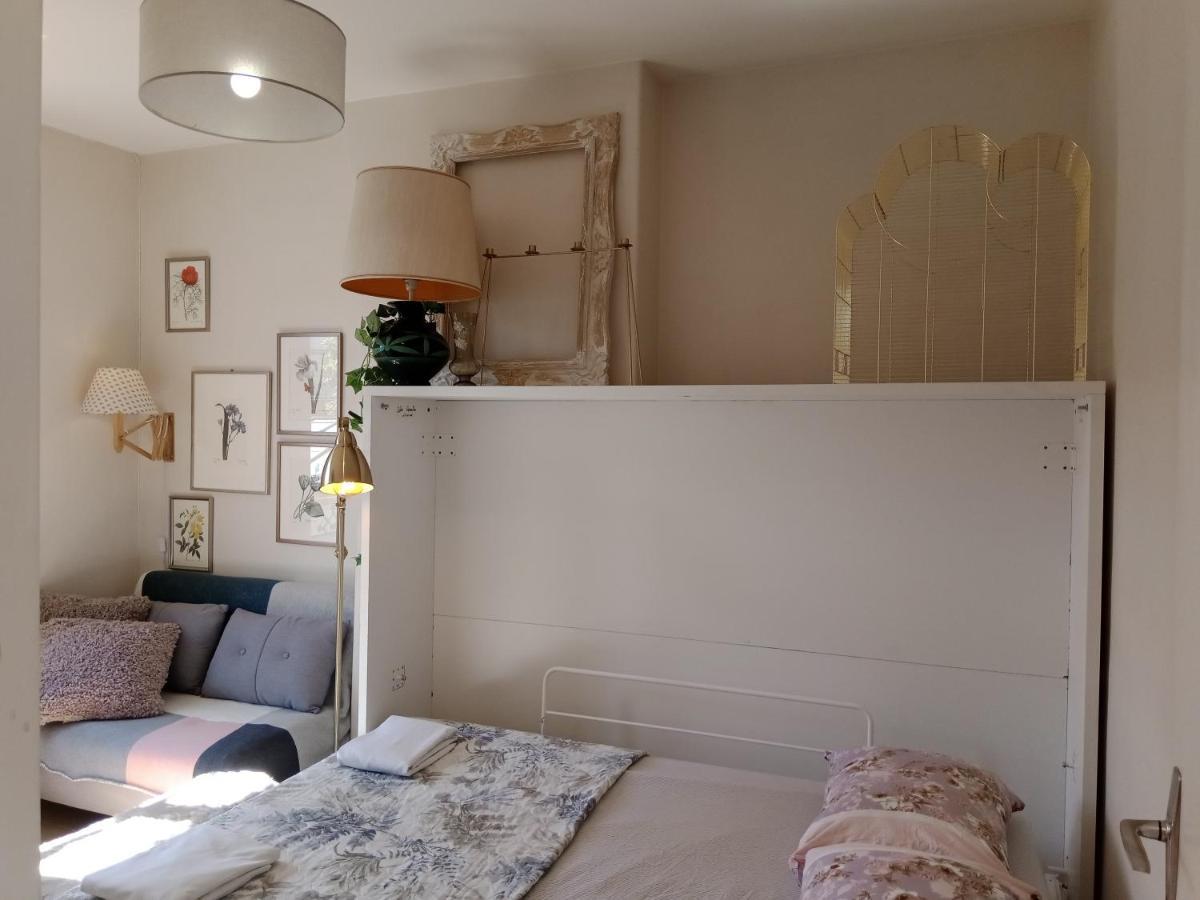 Paris Authentic House Small, Bright And Calm Studio Ngoại thất bức ảnh
