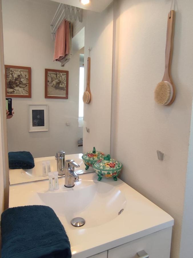 Paris Authentic House Small, Bright And Calm Studio Ngoại thất bức ảnh