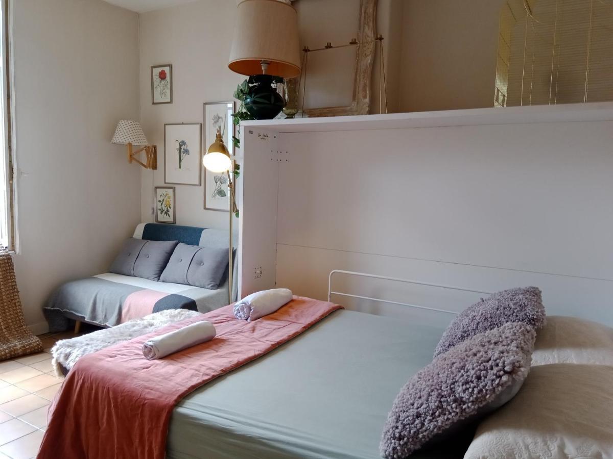 Paris Authentic House Small, Bright And Calm Studio Ngoại thất bức ảnh