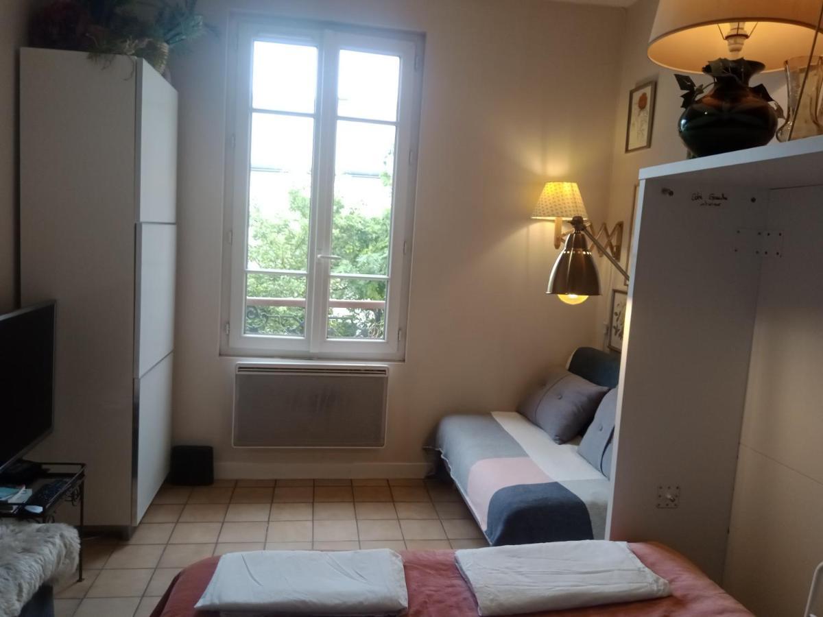 Paris Authentic House Small, Bright And Calm Studio Ngoại thất bức ảnh