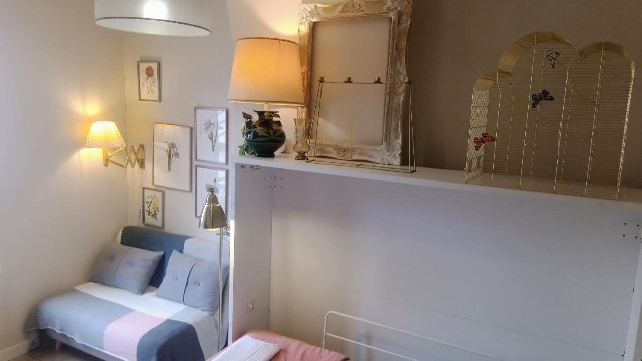Paris Authentic House Small, Bright And Calm Studio Ngoại thất bức ảnh