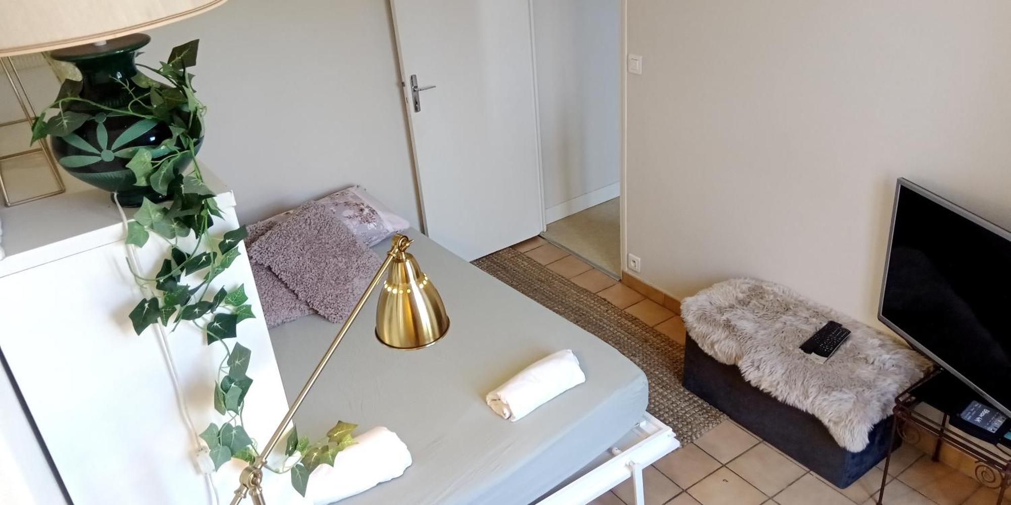Paris Authentic House Small, Bright And Calm Studio Ngoại thất bức ảnh