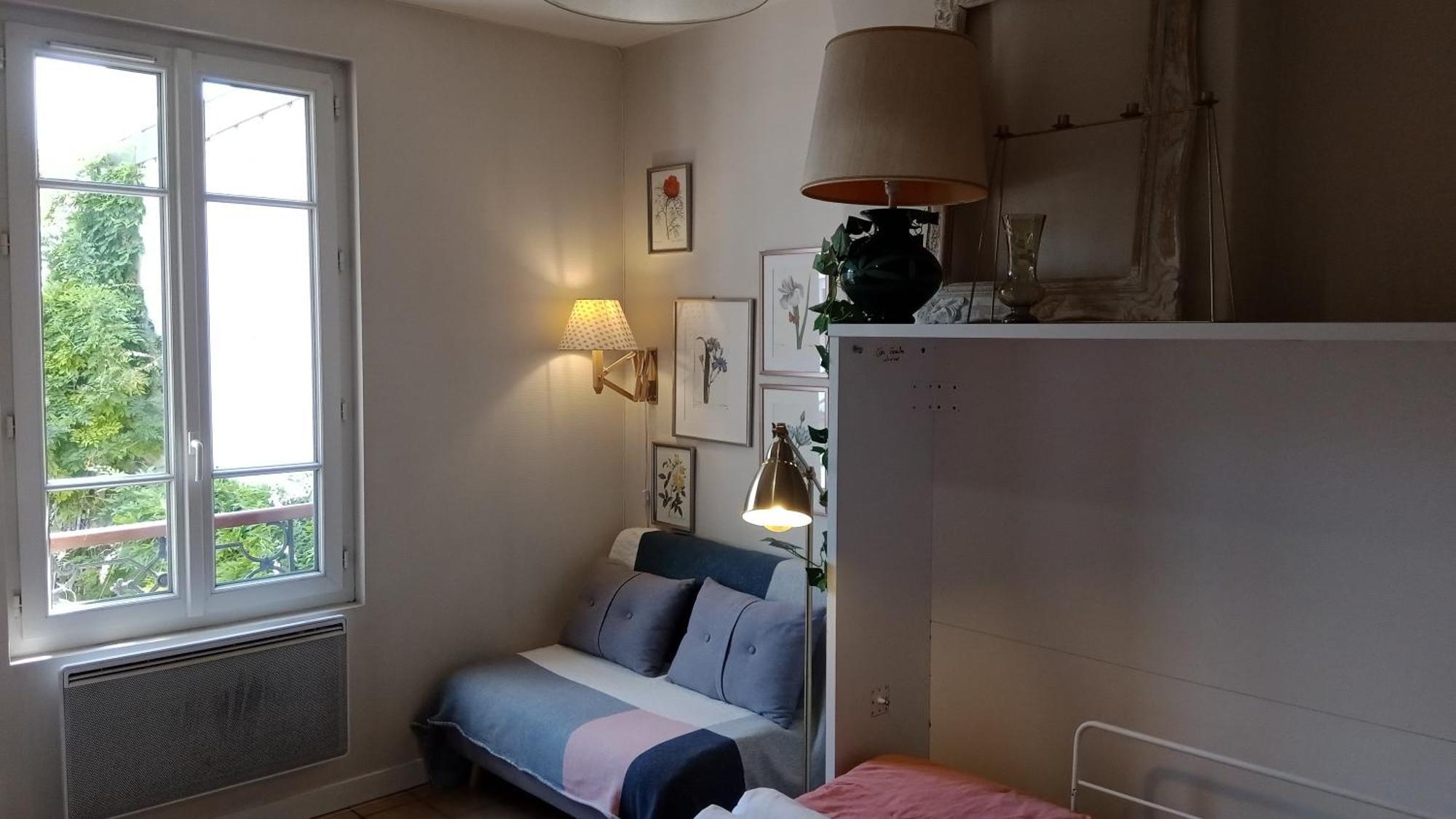 Paris Authentic House Small, Bright And Calm Studio Phòng bức ảnh